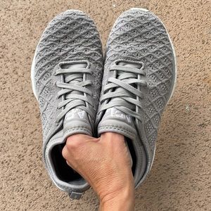 APL Lululemon Phantom TechLoom Sneakers size 6